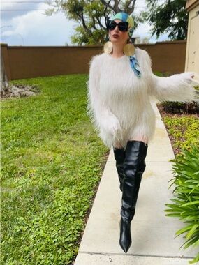 RARE BLACK WAY OVER KNEES KITTEN HEEL BOOTS!!!